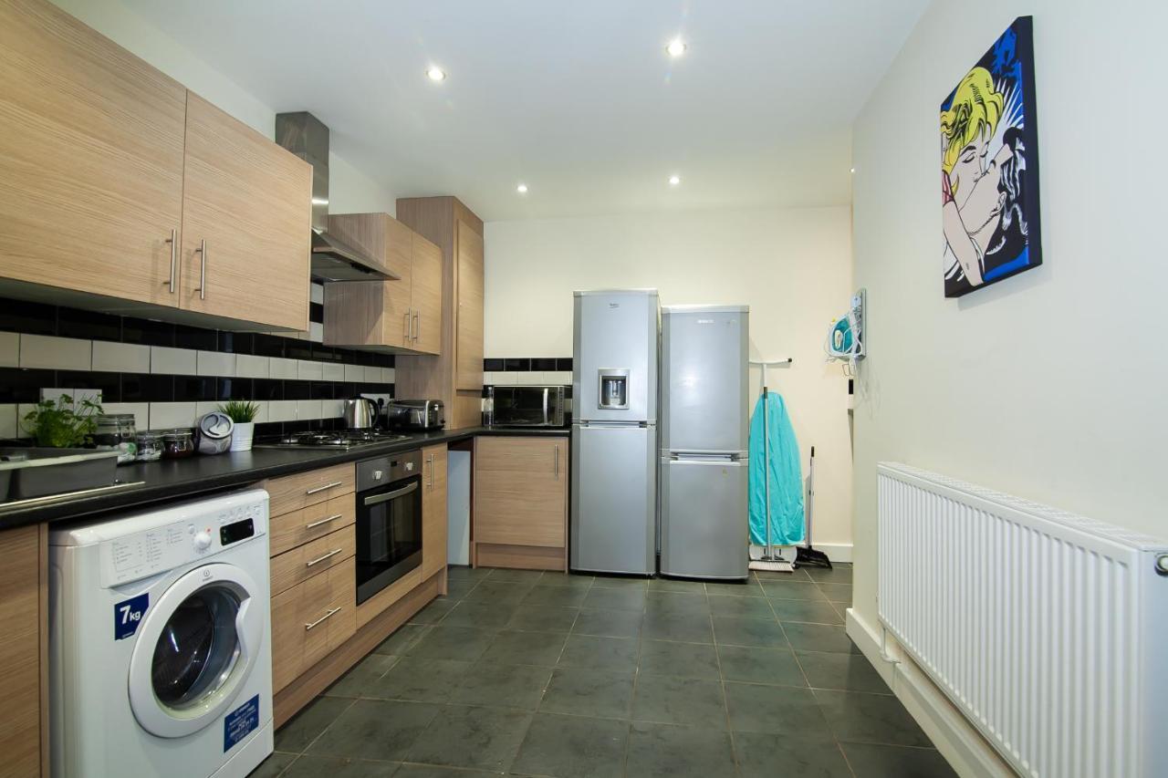 Casa Fresa Franks Serviced Accommodation Liverpool Esterno foto