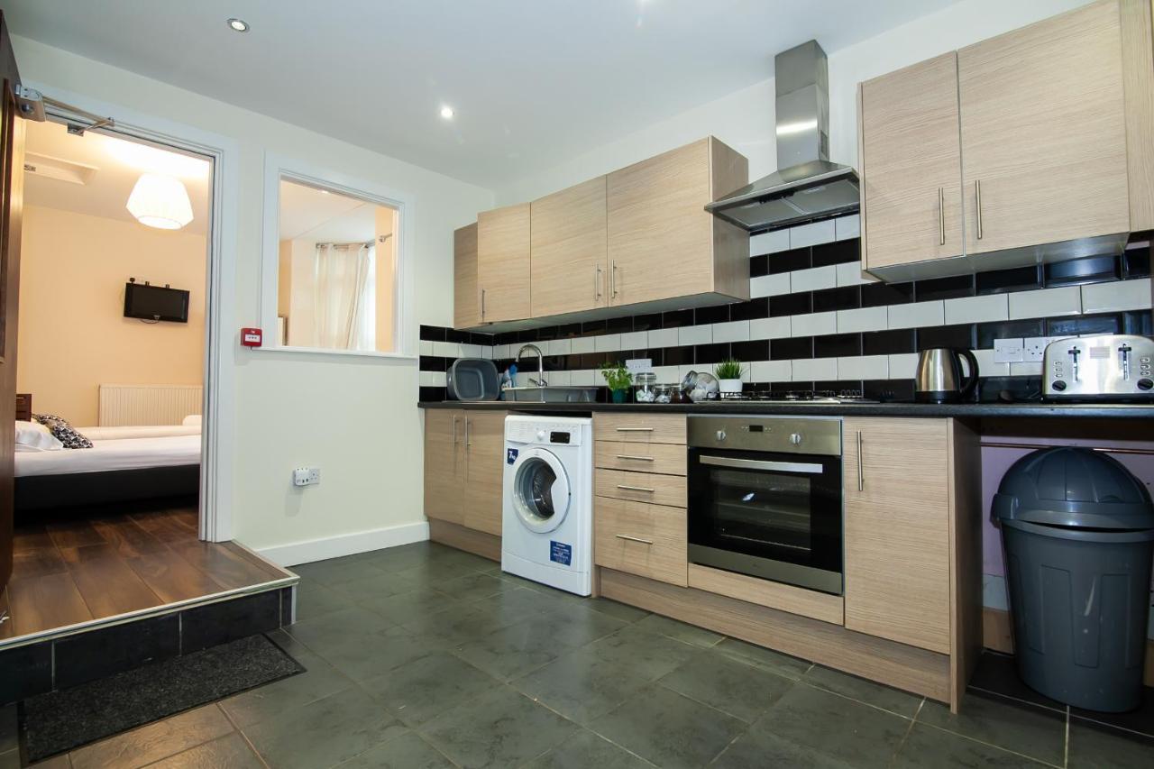 Casa Fresa Franks Serviced Accommodation Liverpool Esterno foto