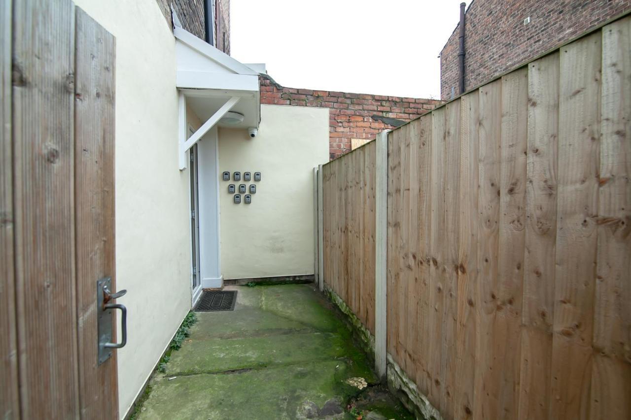 Casa Fresa Franks Serviced Accommodation Liverpool Esterno foto