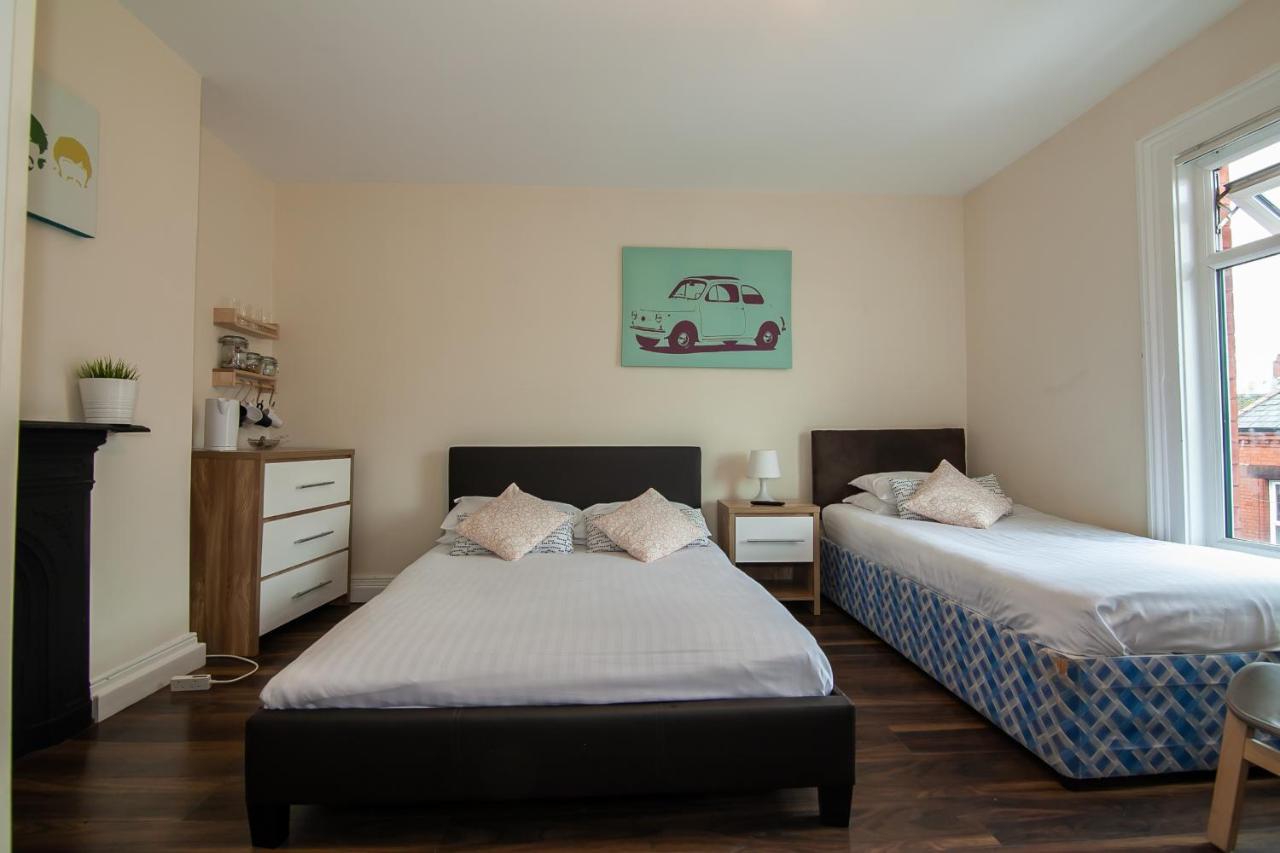 Casa Fresa Franks Serviced Accommodation Liverpool Esterno foto