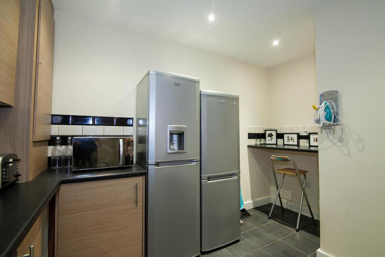 Casa Fresa Franks Serviced Accommodation Liverpool Esterno foto