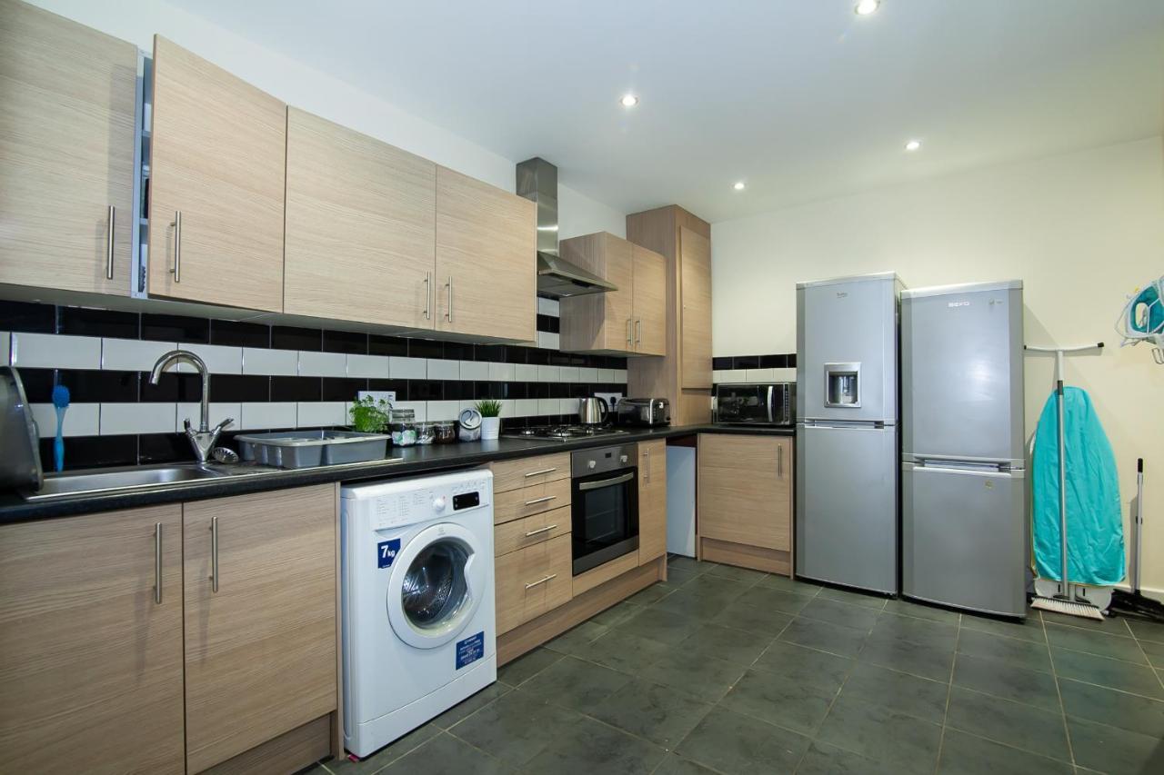 Casa Fresa Franks Serviced Accommodation Liverpool Esterno foto